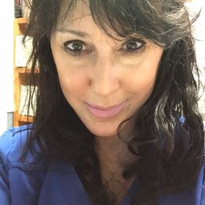 Meet your Posher, Christine